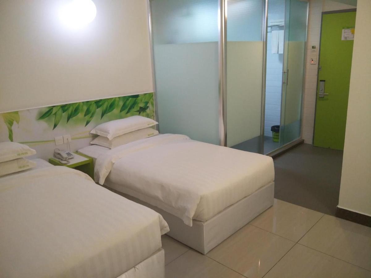 Green Apple Boutique Hotel Kota Kinabalu Bagian luar foto