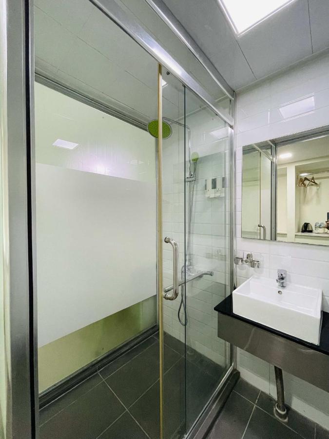 Green Apple Boutique Hotel Kota Kinabalu Bagian luar foto