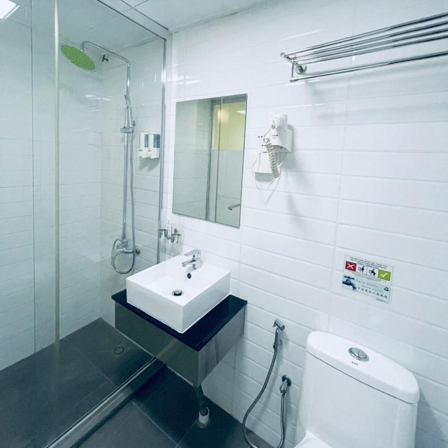 Green Apple Boutique Hotel Kota Kinabalu Bagian luar foto