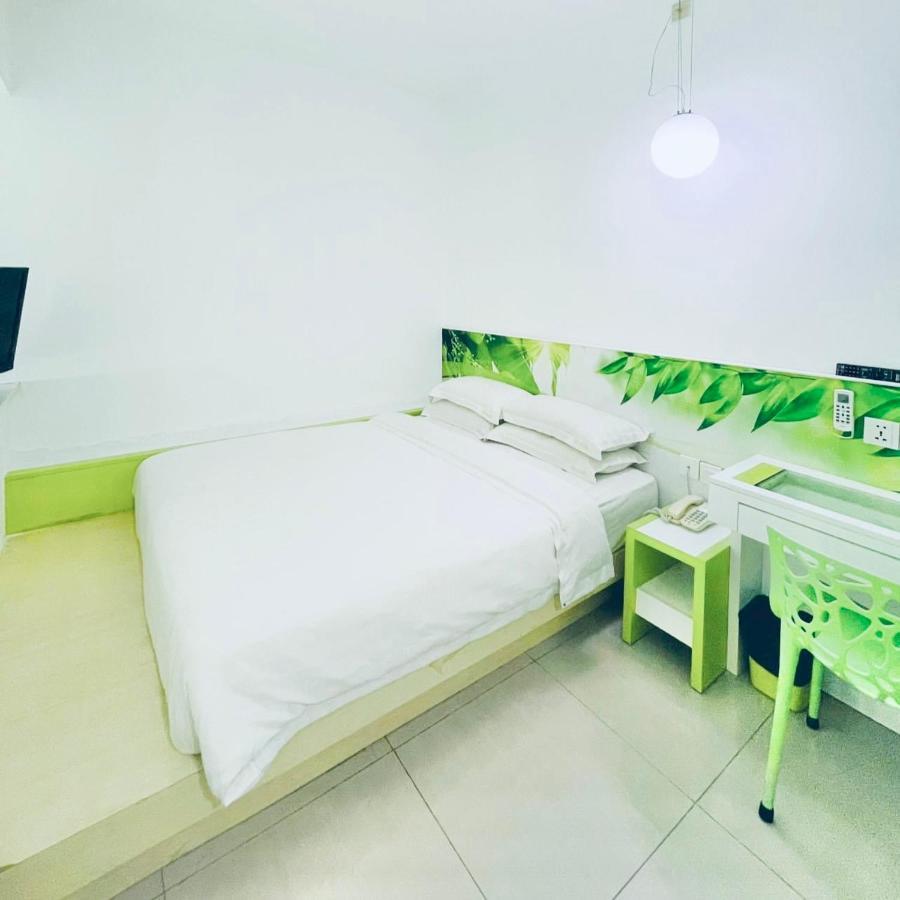 Green Apple Boutique Hotel Kota Kinabalu Bagian luar foto