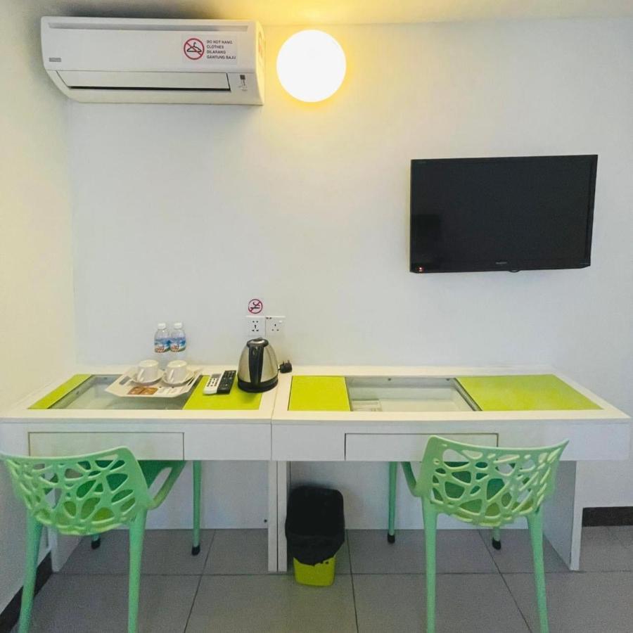 Green Apple Boutique Hotel Kota Kinabalu Bagian luar foto